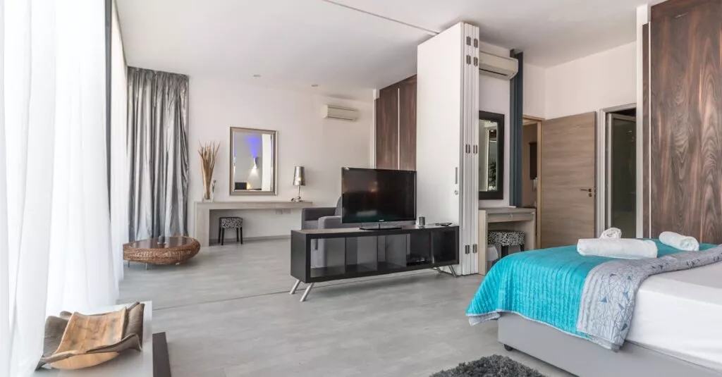 Downloaded Image48fd2fadd5e