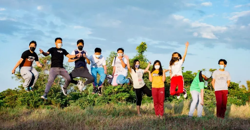 Downloaded Image5c66a34bdde