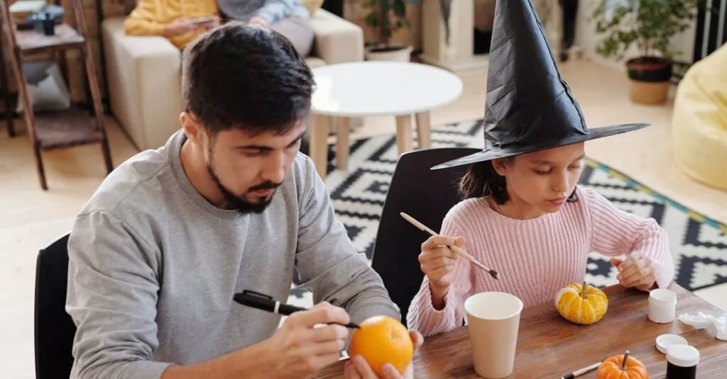 Downloaded Image5f2f52569a2d