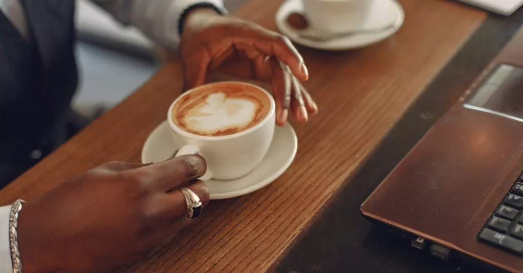 Downloaded Image45e4444379c1